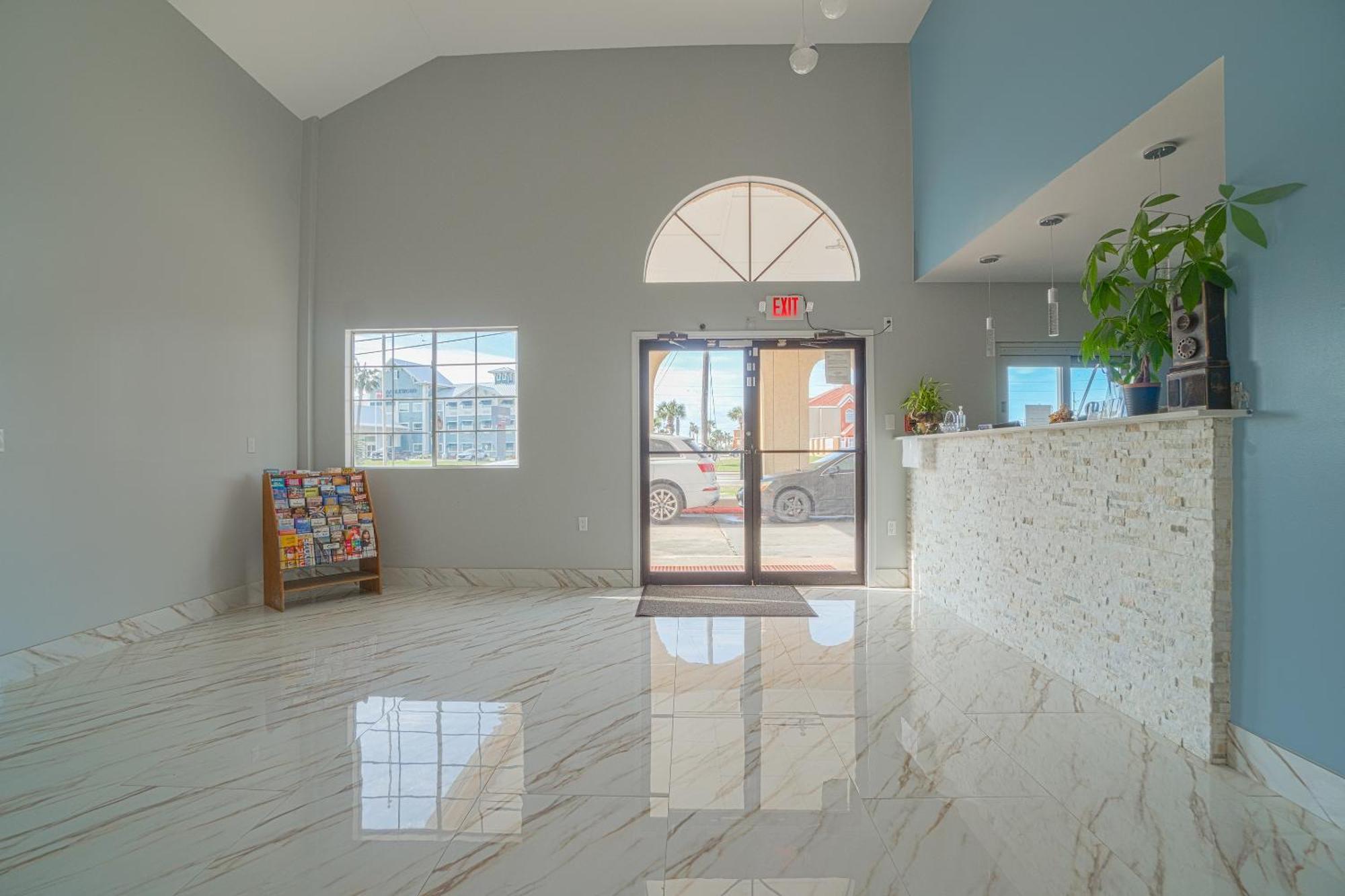Aransas Bay Inn & Suites Corpus Christi By Oyo Aransas Pass Exterior photo